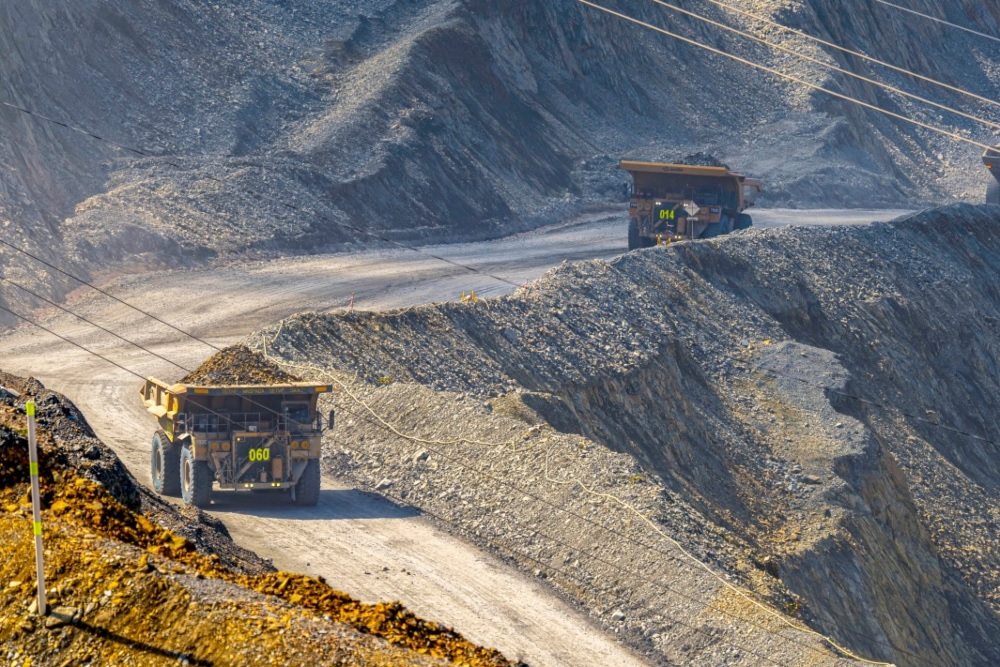 Energi Baru Industri Minerba Dalam Negeri